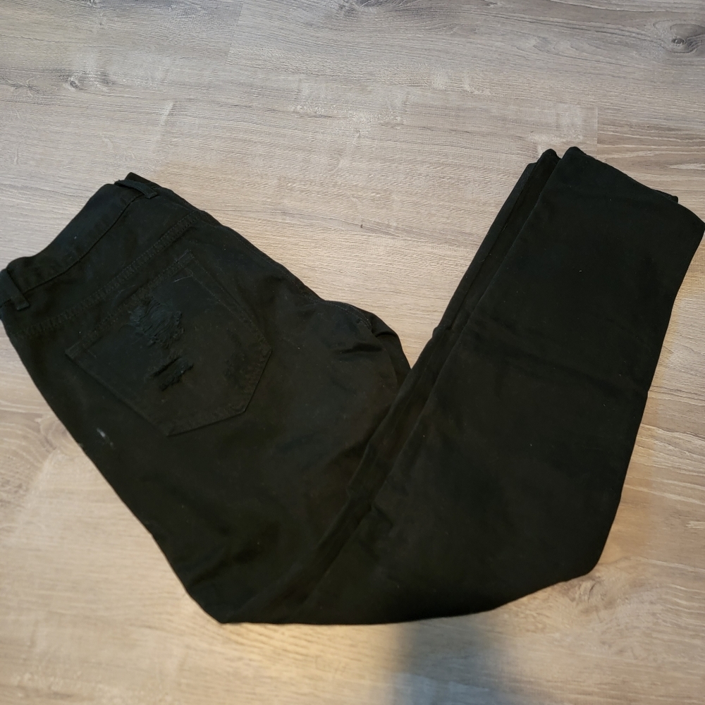 Embellish Men'S Spencer Rip & Repair Denim distressed jeans in Jet Black